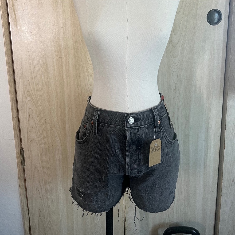 Levi’s 501 grey/washed black shorts